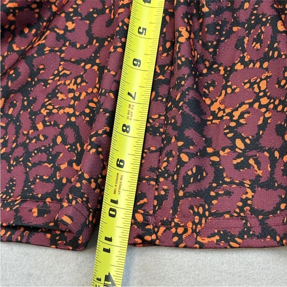 Old Navy Active Shorts Mens Medium Burgundy Orange Go-Dry Athletic Print Gym - Picture 6 of 10